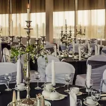 Hotel Carlton Dublin Airport 4*