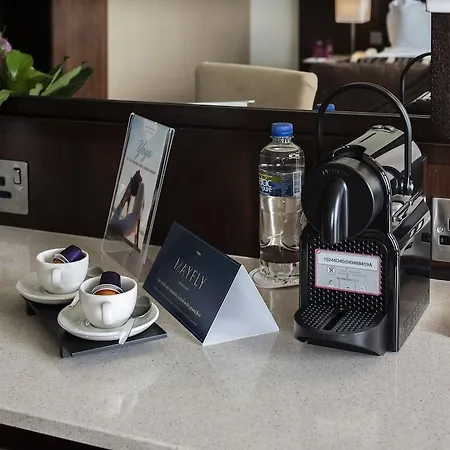 Carlton Dublin Airport Hotell 4*