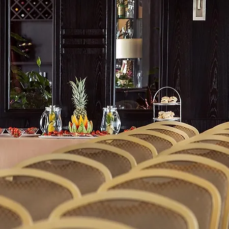 Carlton Dublin Airport Hotel Cloghran