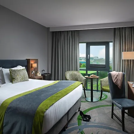 Carlton Dublin Airport Szálloda 4*