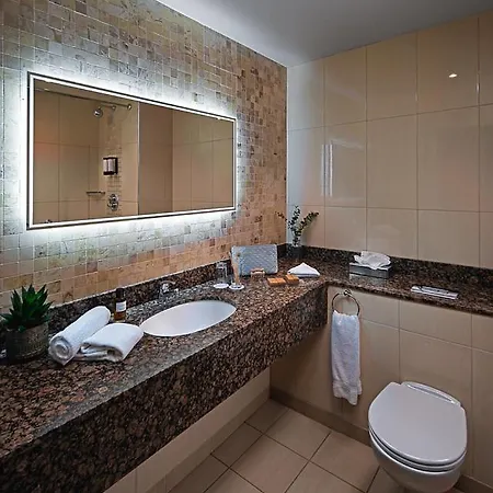 Carlton Dublin Airport 4*