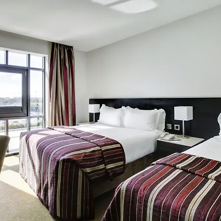 Carlton Dublin Airport Szálloda 4*