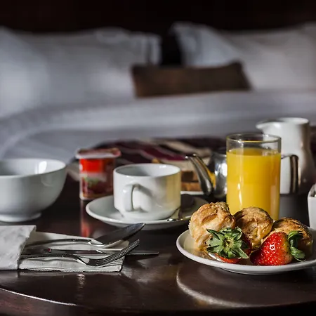 Carlton Dublin Airport Cloghran