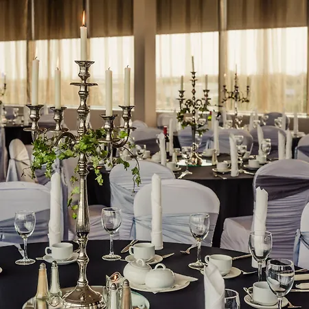 Ξενοδοχείο Carlton Dublin Airport 4*