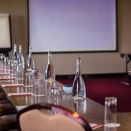 Carlton Dublin Airport 4*