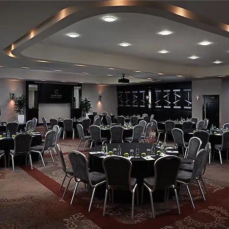 Carlton Dublin Airport Hotell 4*