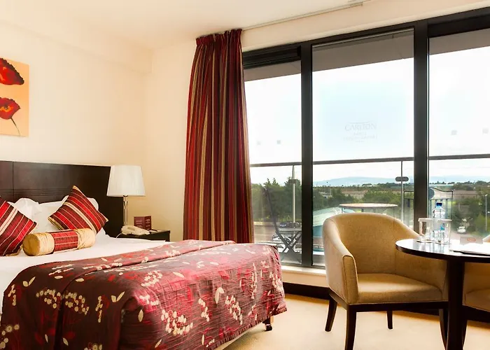 都柏林机场卡尔顿酒店 4* 柯罗格伦